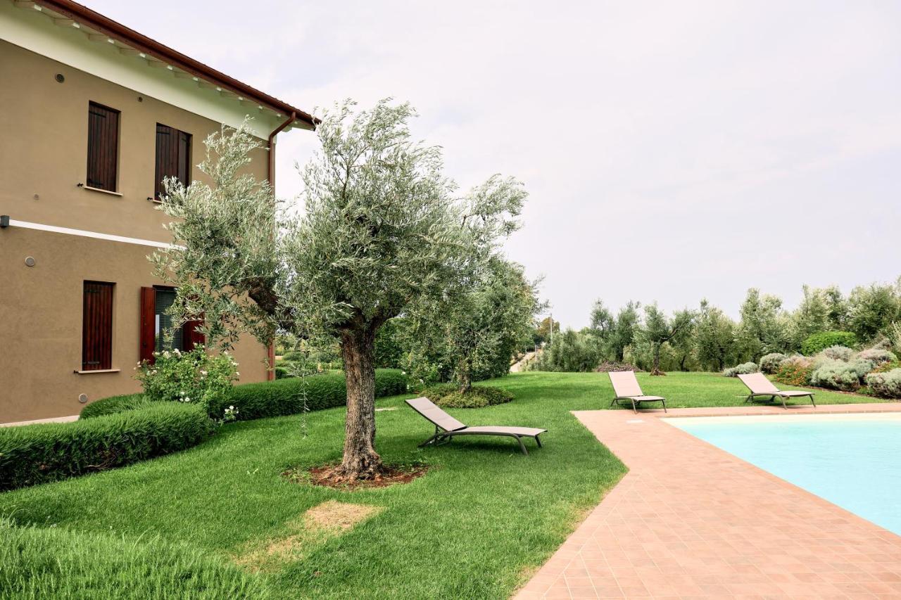 Il Casale Degli Ulivi - Agriturismo - Tenimenti Leone Lanuvio Extérieur photo
